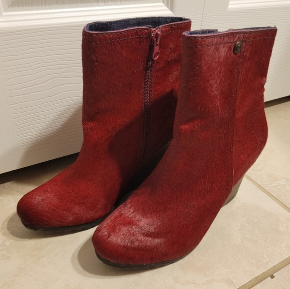 Calvin Klein Jeans Odelle Women's Boots Wedge CALF HAIR  sz 8 - Picture 3 of 8